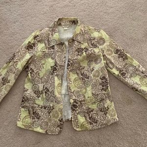 Adorable, floral paisley pattern, lightweight jacket. Woman S